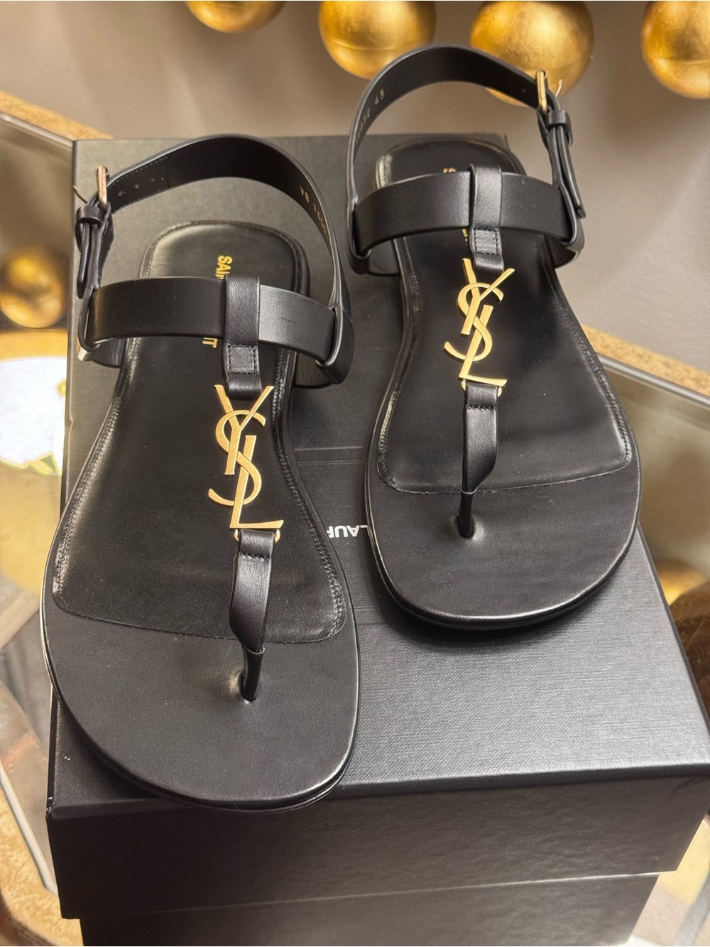 AUTHENTIC SAINT LAURENT
Leather Cassandre Sandals - Size EU 43 - Picture 3 of 9